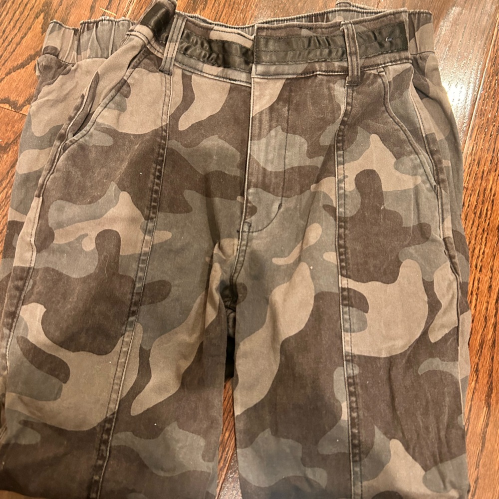 Ultra High Rise Camo Cargo Pants